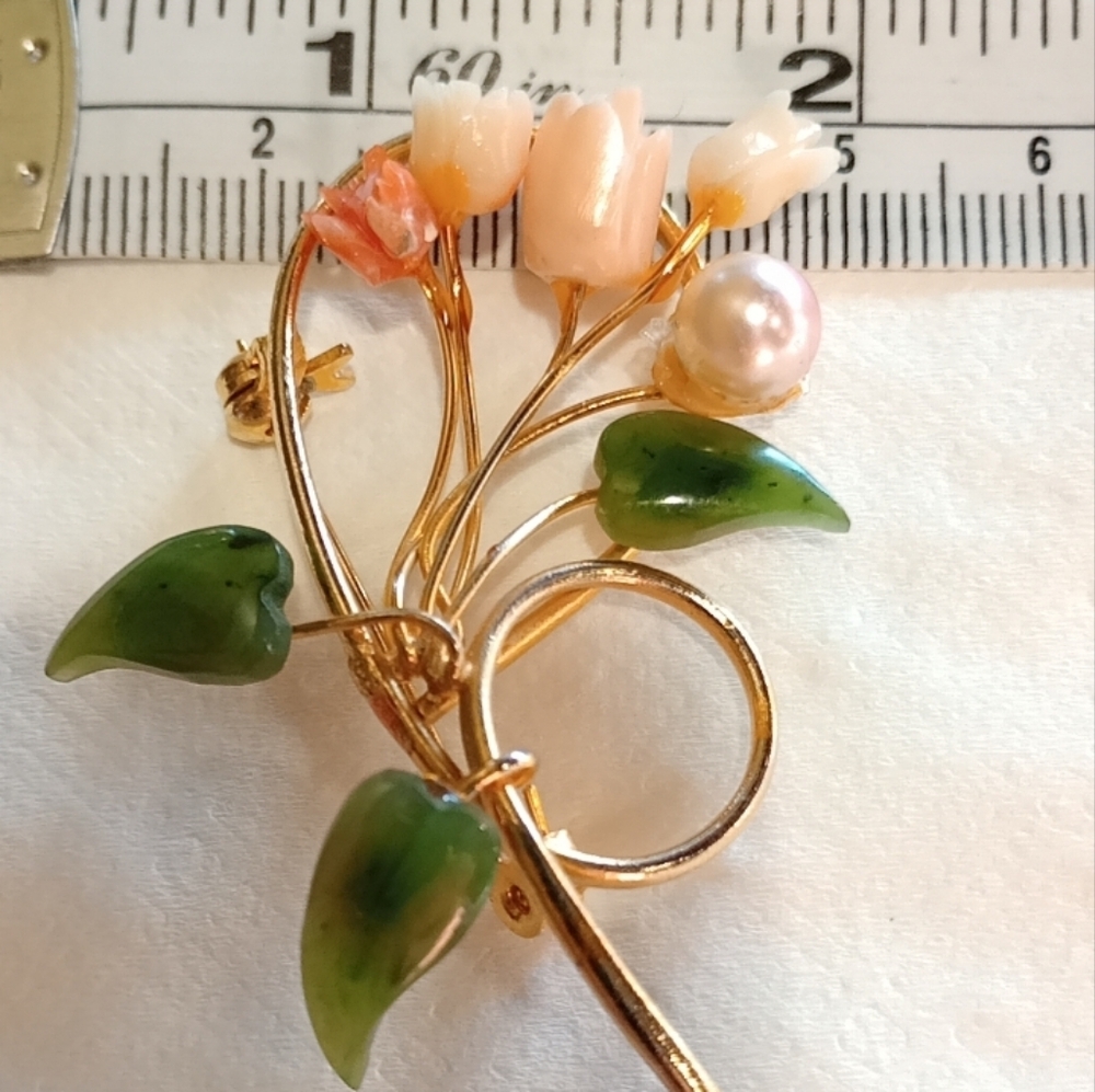 Estate Gold and Green Floral Brooch with Pearl - Picture 7 of 16